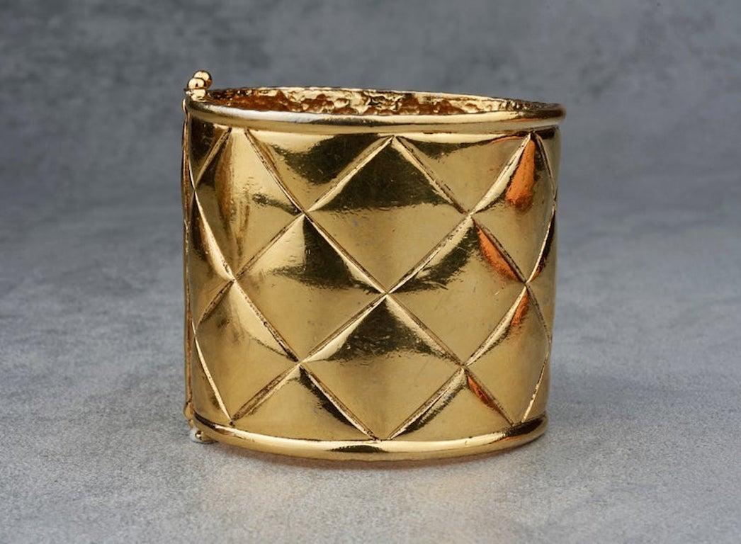 Vintage CHANEL Gripoix Quilted Cuff Bracelet 2