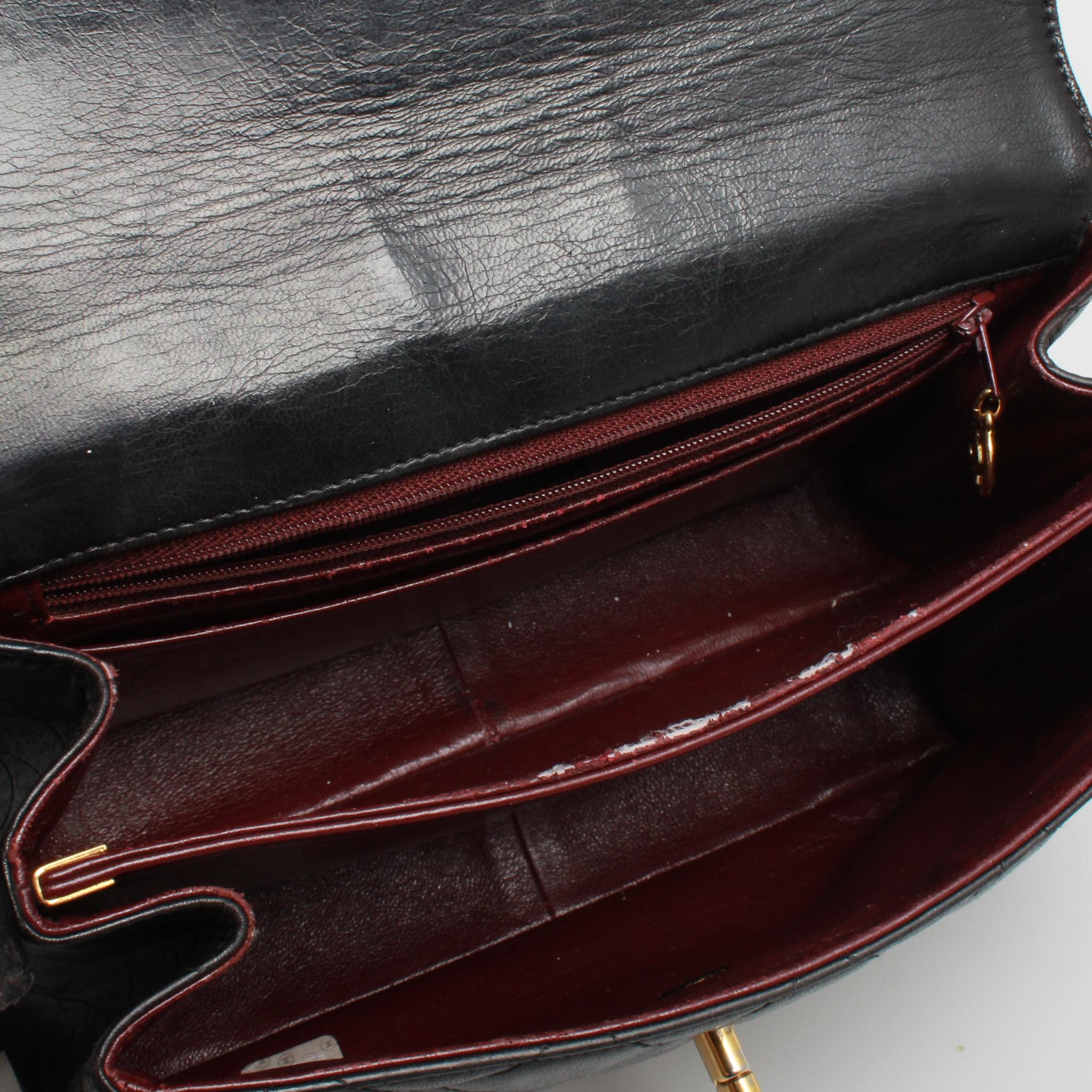 Women's Vintage CHANEL Handbag For Sale