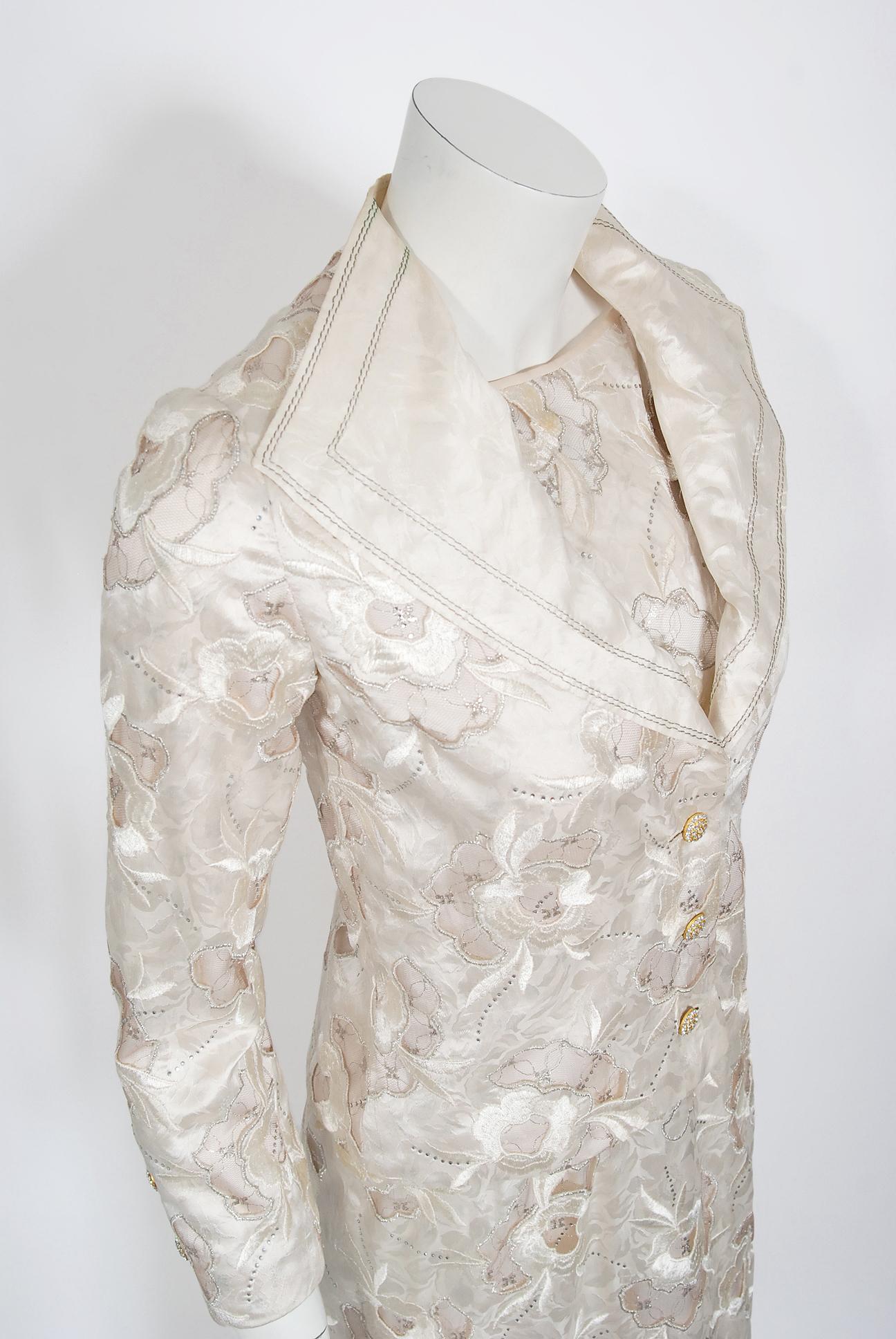 Vintage Chanel Haute Couture Ivory Lesage Embroidered Silk Bridal Gown & Jacket For Sale 1