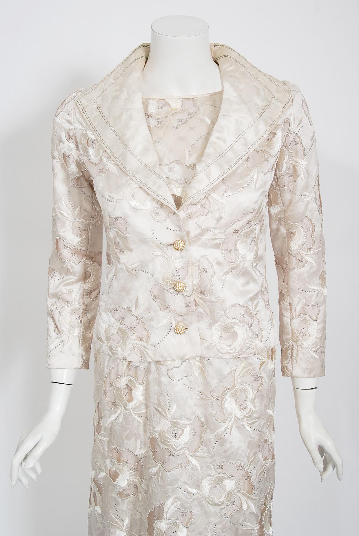 Women's Vintage Chanel Haute Couture Ivory Lesage Embroidered Silk Bridal Gown & Jacket For Sale