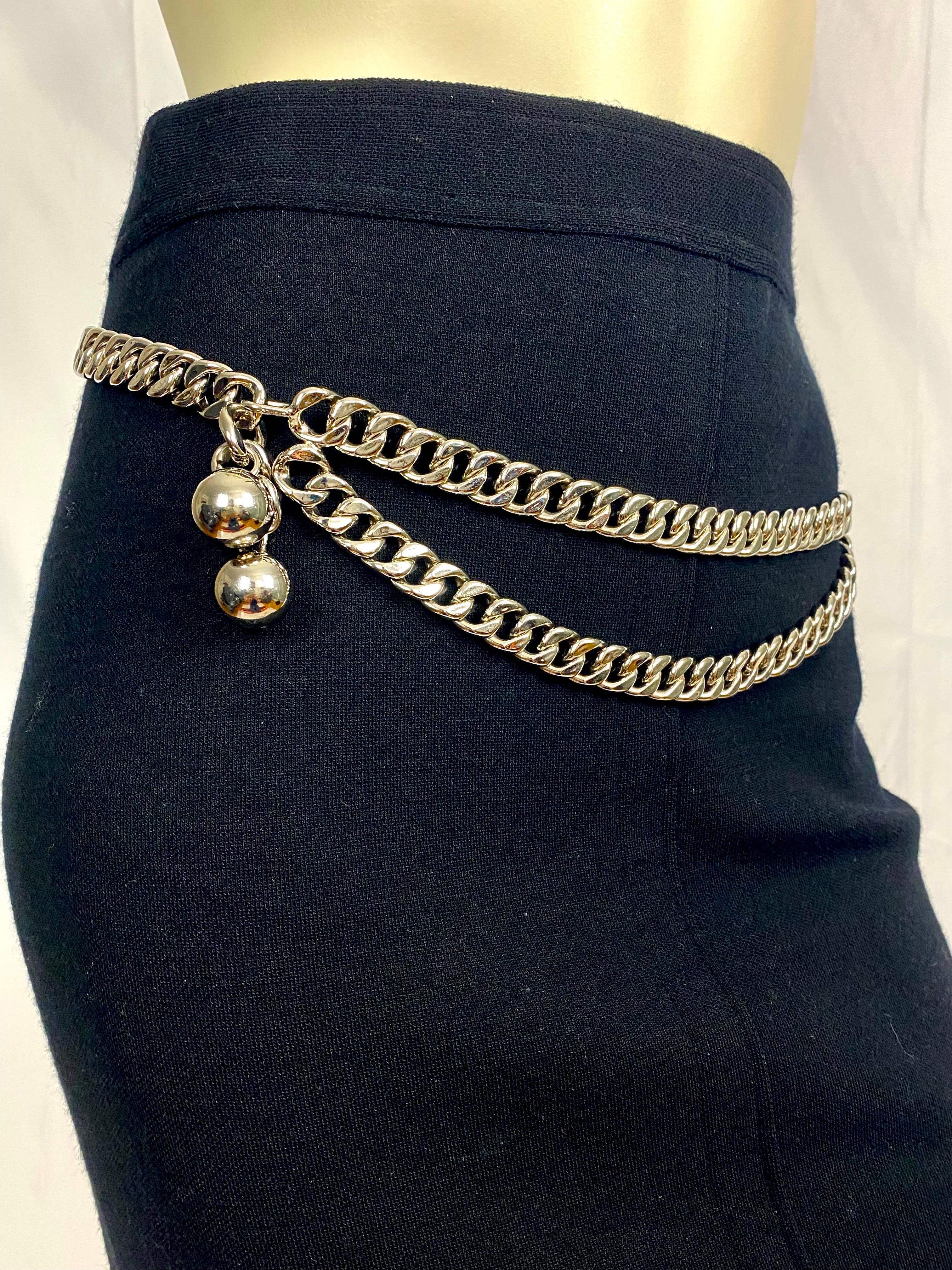 Vintage Chanel heavy silver chain link belt For Sale 4