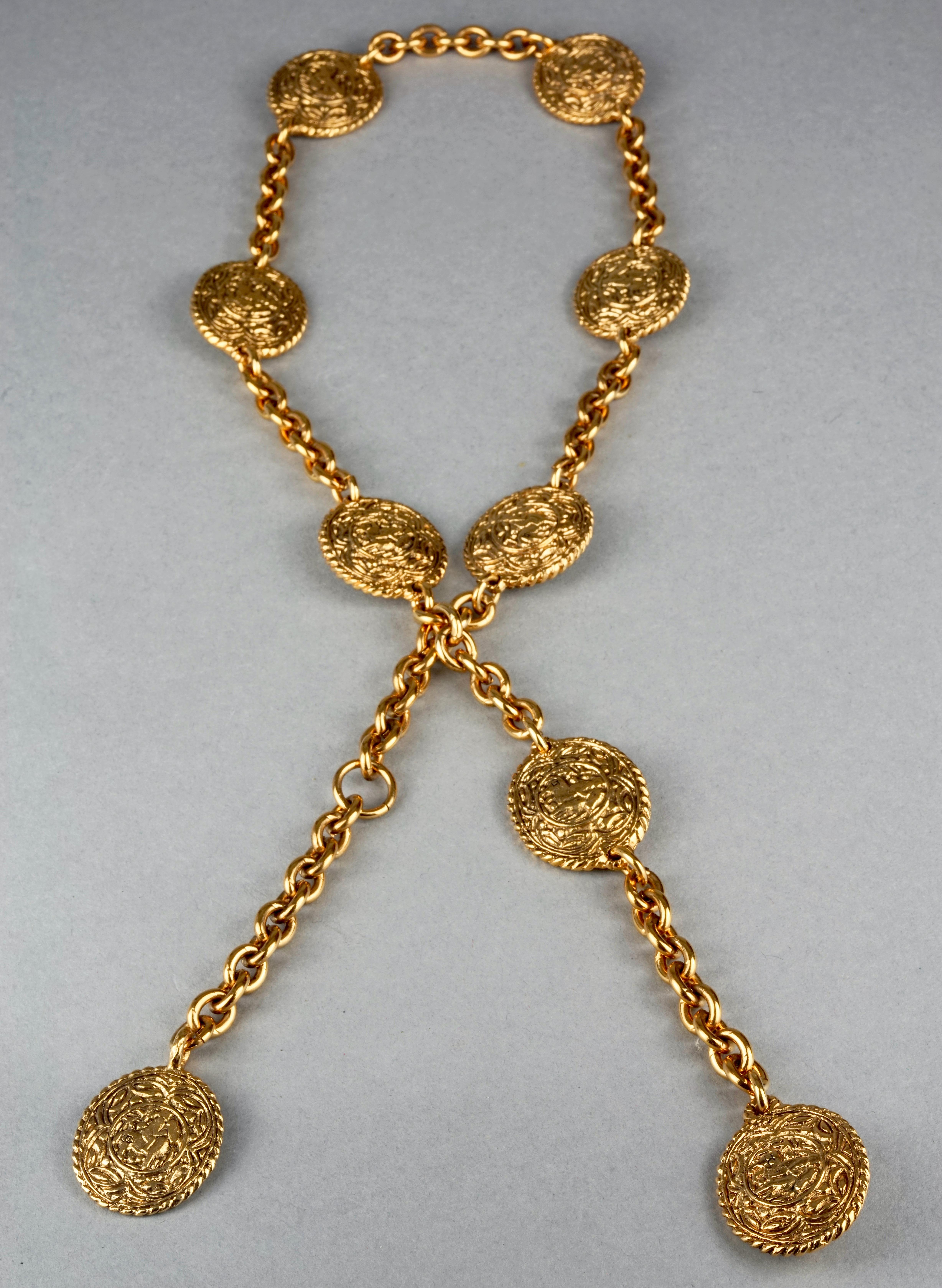 Collar Medallón Cinturón Vintage CHANEL Motivo Equitación en Excelente estado para la venta en Kingersheim, Alsace