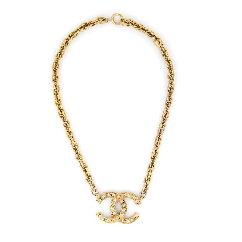 Description: Vintage Chanel iconic CC necklace with rhinestones.

Period: 1980's
Specifications: Total length 19 inches, CC motif 1.2 by 0.9 inches