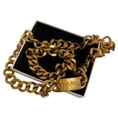 Vintage "CHANEL" ID Logo Chunky Gold Chain Statement Belt