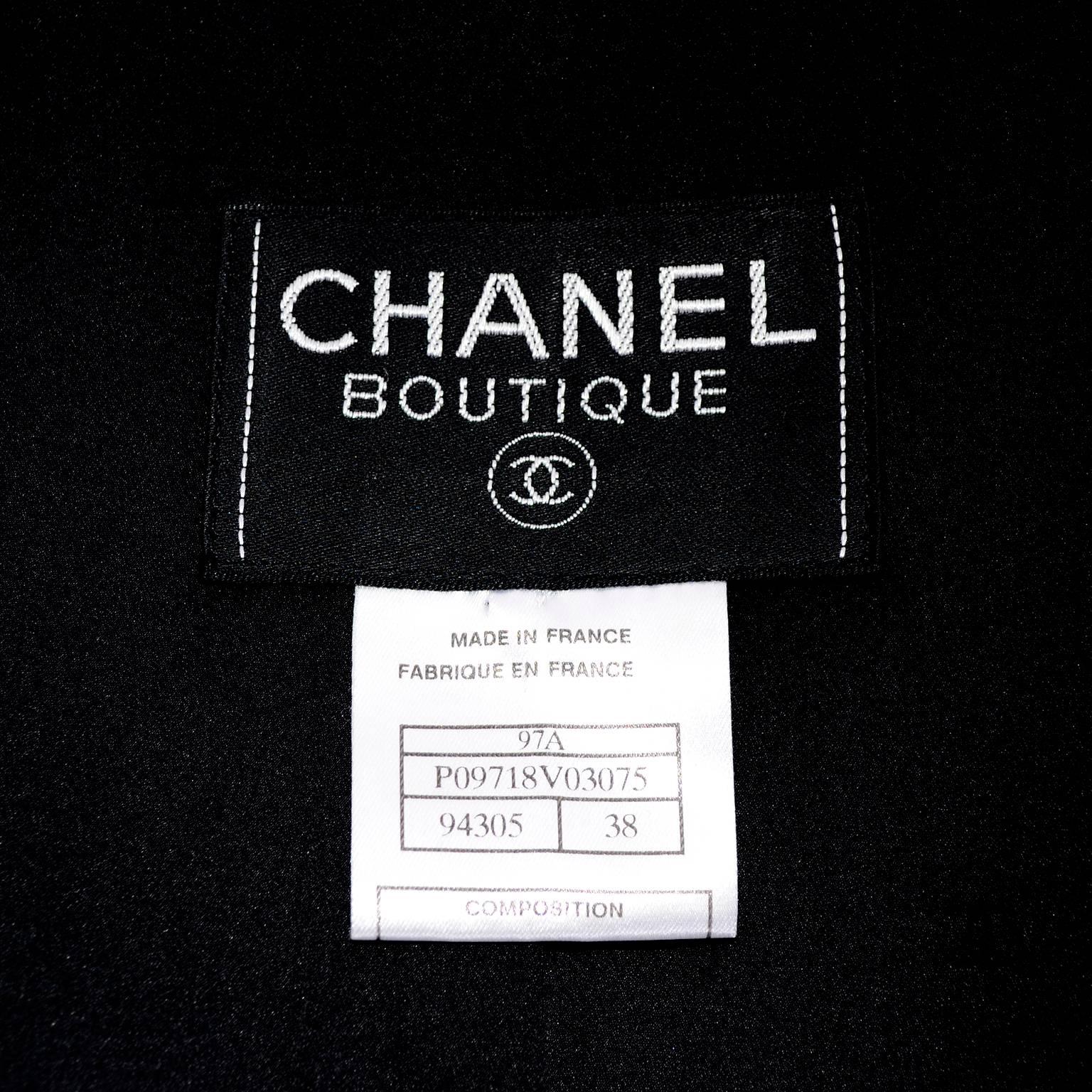 Chanel Vintage Black Wool Vintage Blazer Jacket with Zip Front, Autumn 1997  9