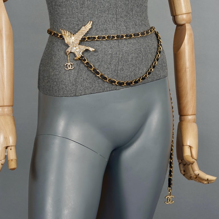 Vintage CHANEL Jeweled Eagle Chain Leather Necklace Belt at  display picture 3
