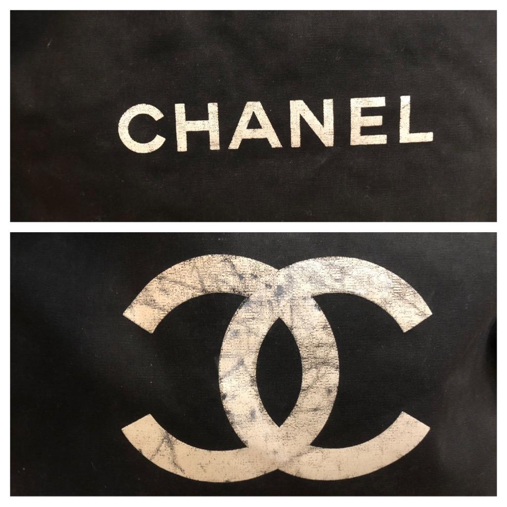 1990s Vintage CHANEL Jumbo Canvas Chain Tote Black For Sale at 1stDibs chanel vintage tote