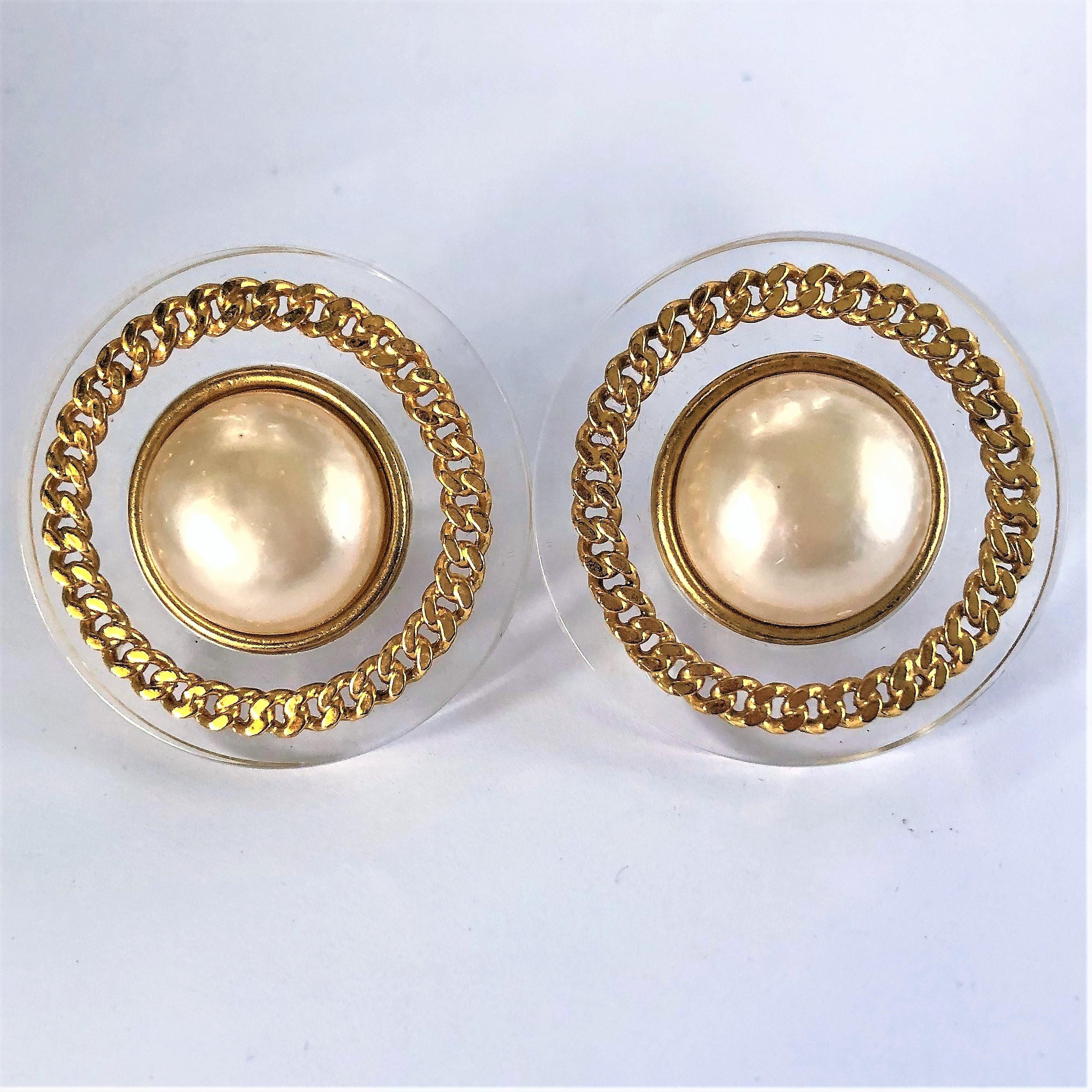 Vintage Fashion Jewelry Faux Pearl Black & Clear Accents Gold Tone Post Earrings 