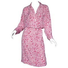 Vintage Chanel Karl Lagerfeld for Chanel Taglia 44 Rosa 80s Logo Seta 1980s Shirt Dress