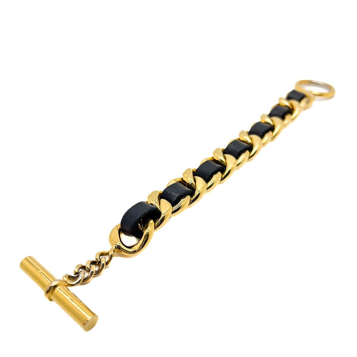 Vintage Chanel Chunky Kettenarmband aus Leder 1980er Jahre im Angebot 1