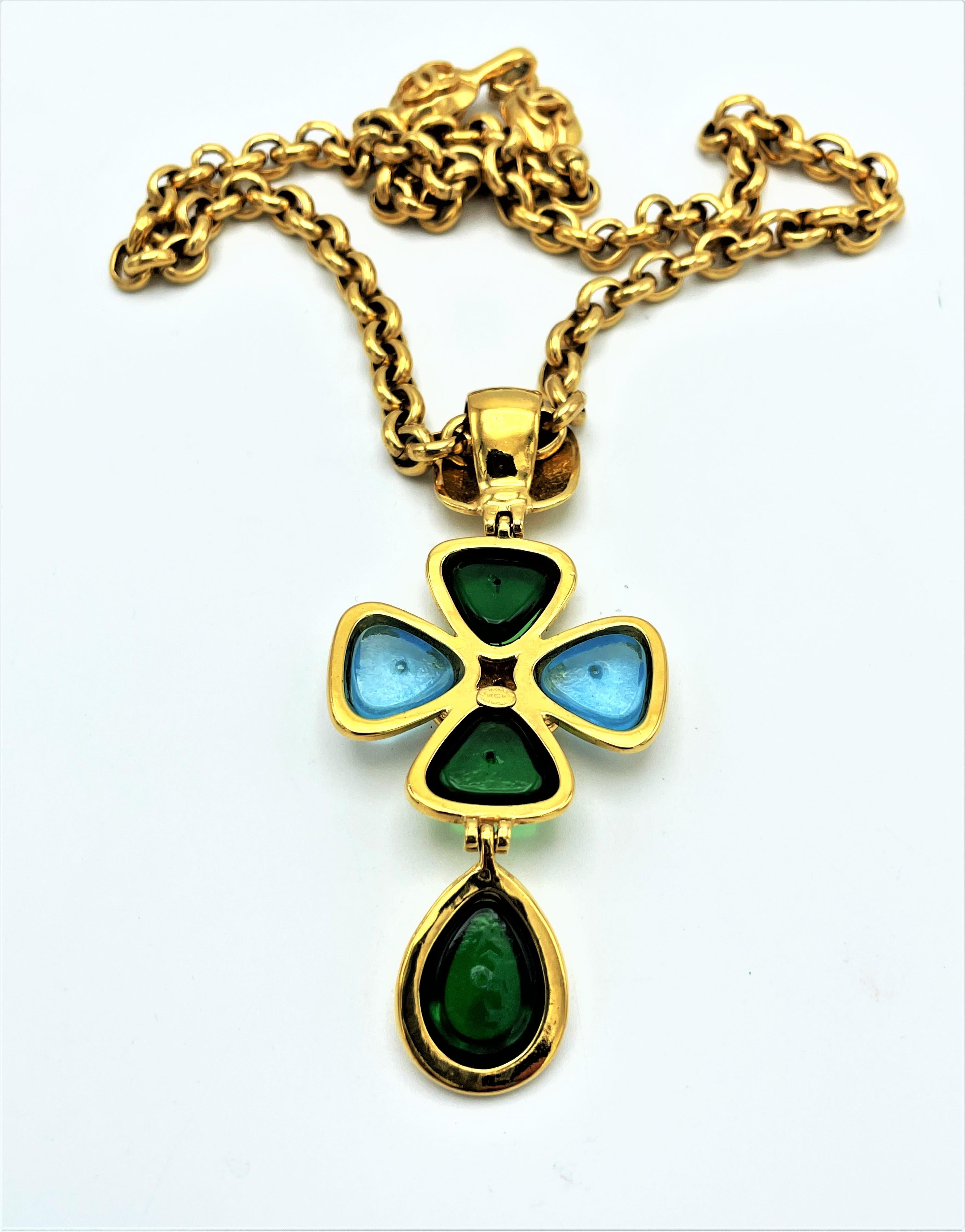 Vintage Chanel link chain with cross pendant filled with Gripoix glass, 1997  2