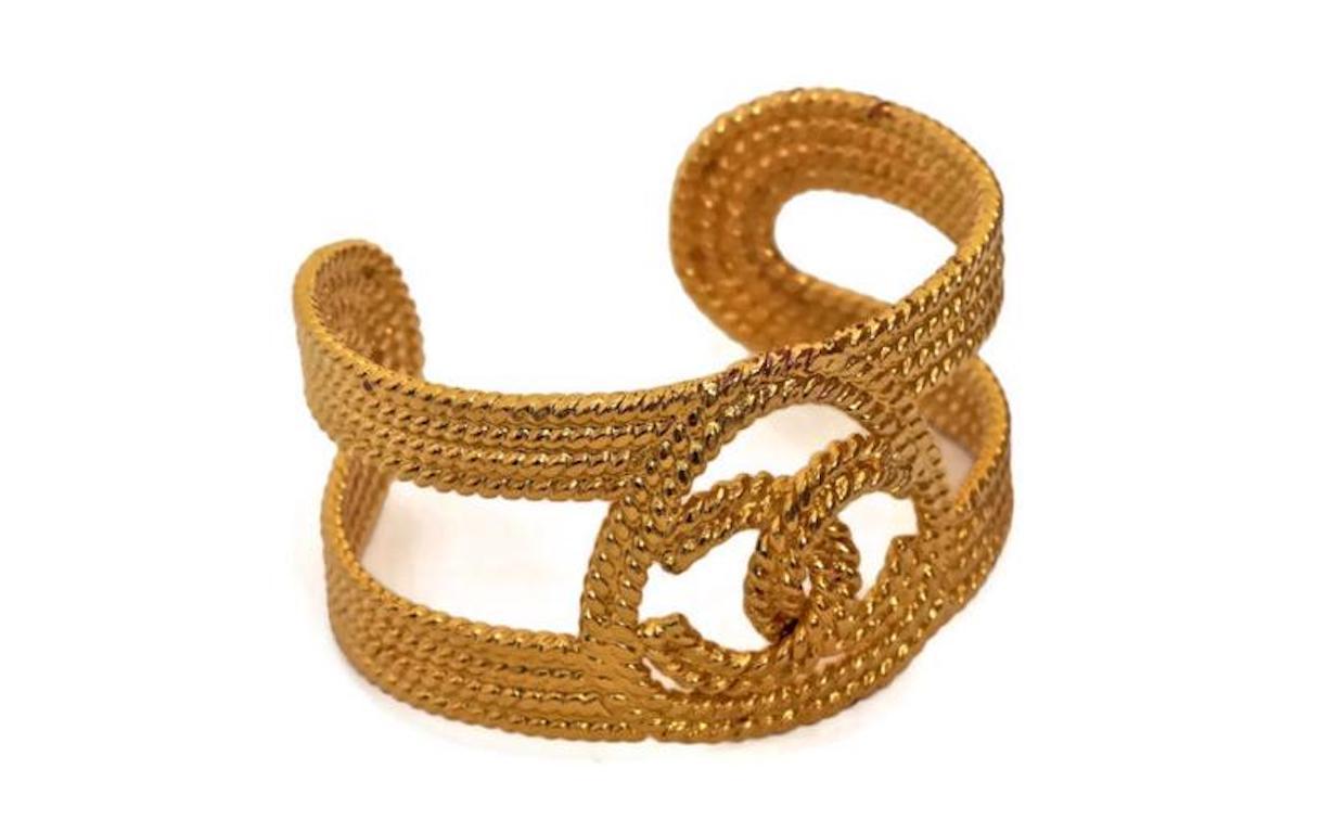 Vintage CHANEL Logo Braided Cuff Bracelet In Good Condition In Kingersheim, Alsace