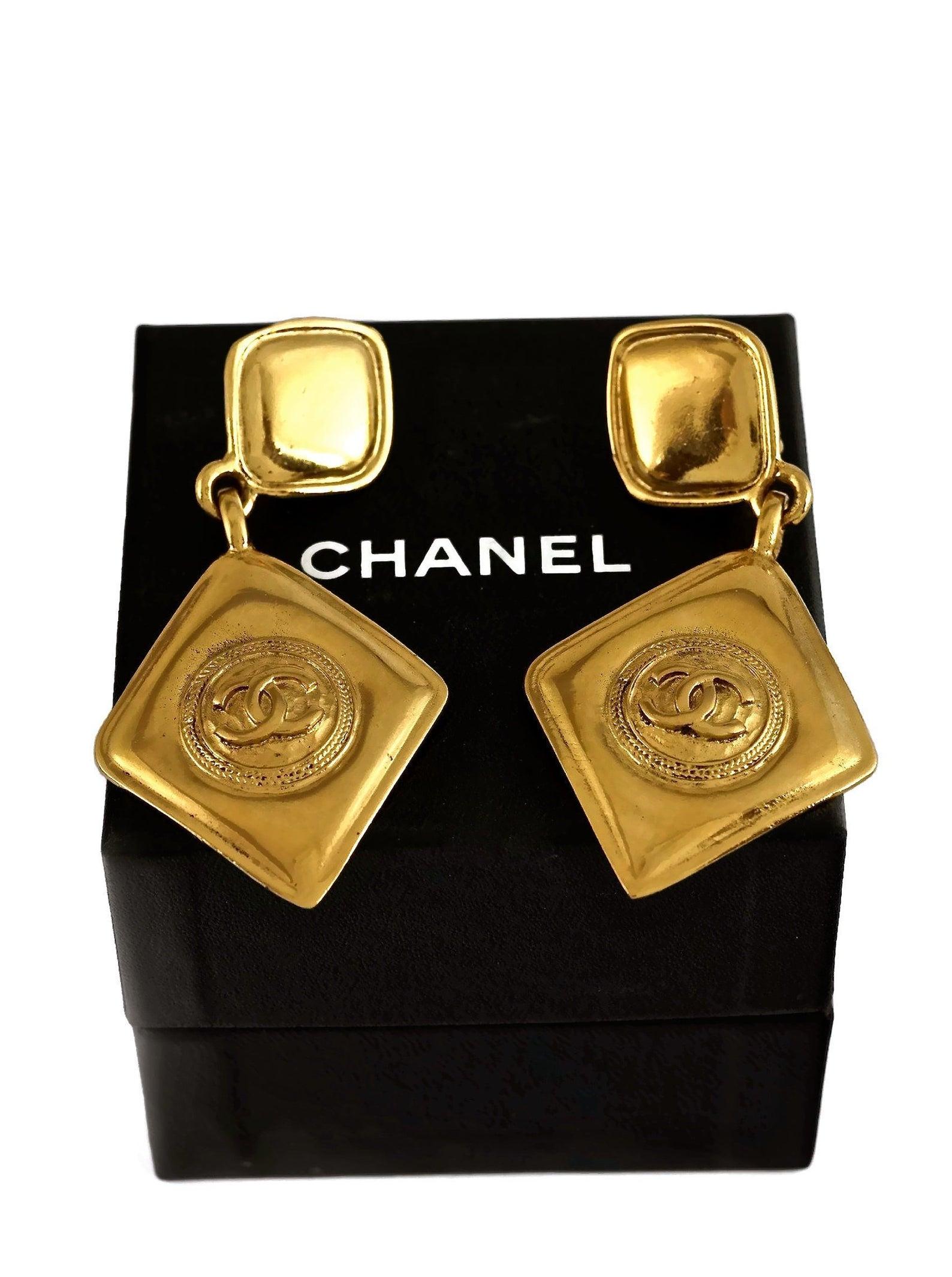chanel logo diamond earrings