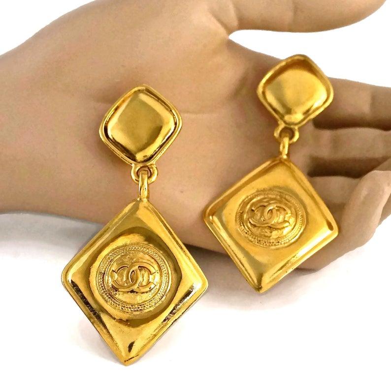 Vintage CHANEL Logo Diamond Shape Dangling Earrings 1