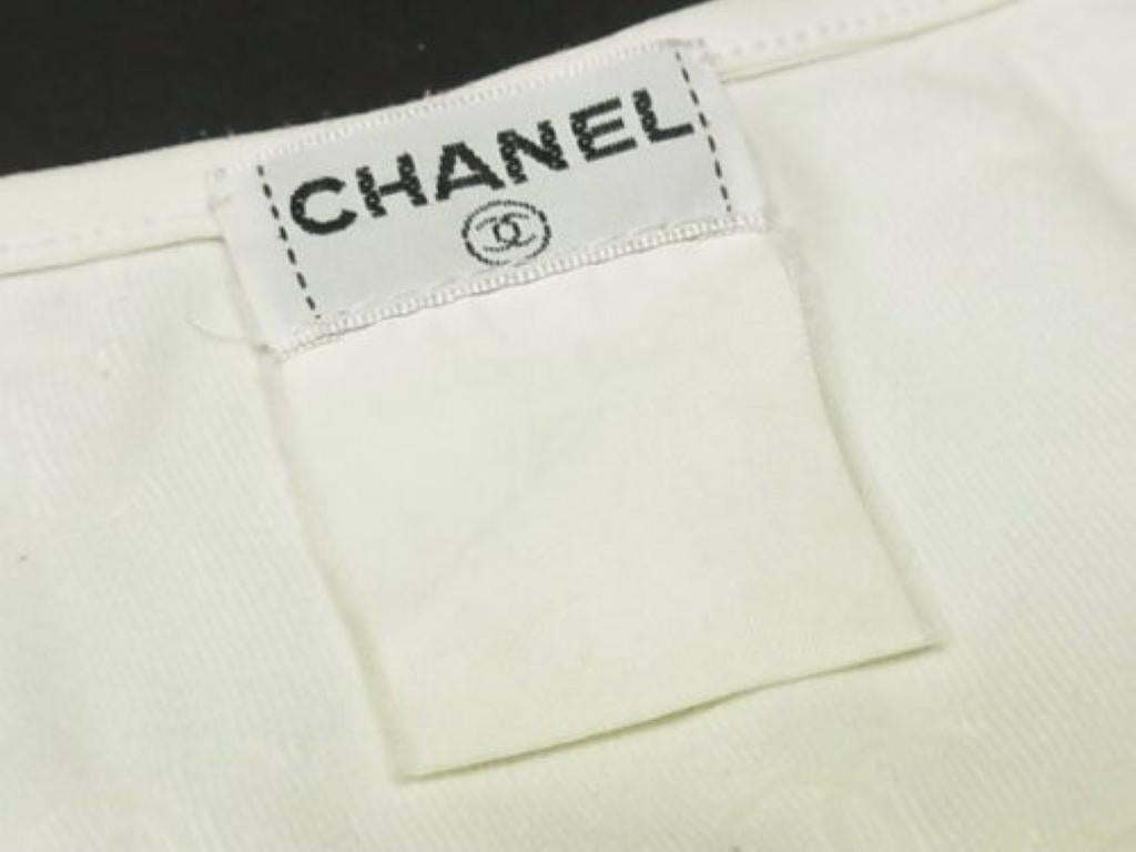 Vintage Chanel Logo Embroidered T-Shirt White For Sale 1
