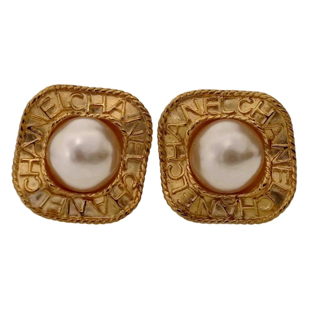 Vintage CHANEL Logo Pearl Concave Earrings