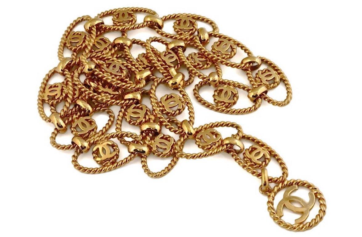 Vintage CHANEL Logo Rope Link Necklace Belt In Excellent Condition In Kingersheim, Alsace