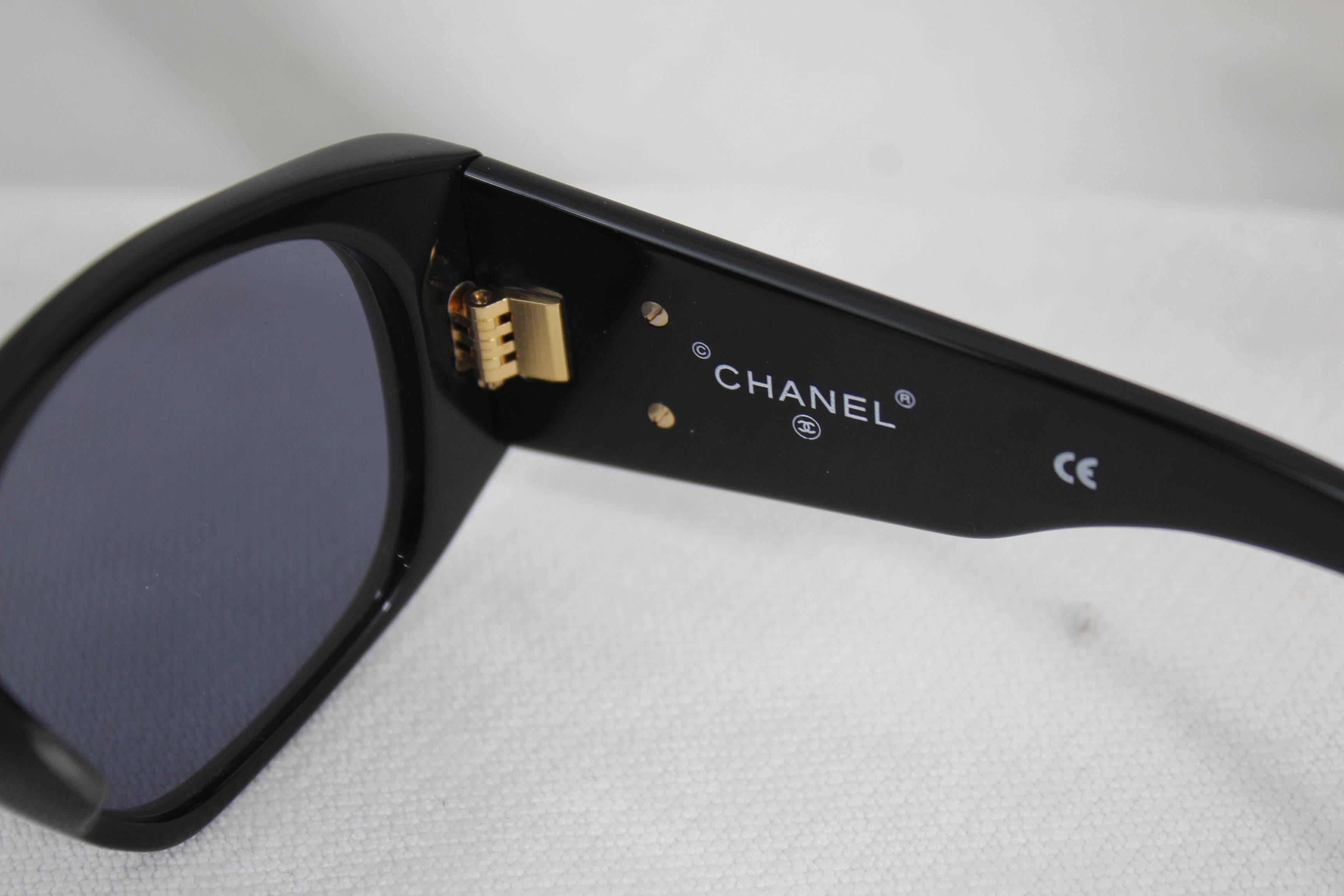 Black Vintage Chanel Logo Sunglasses