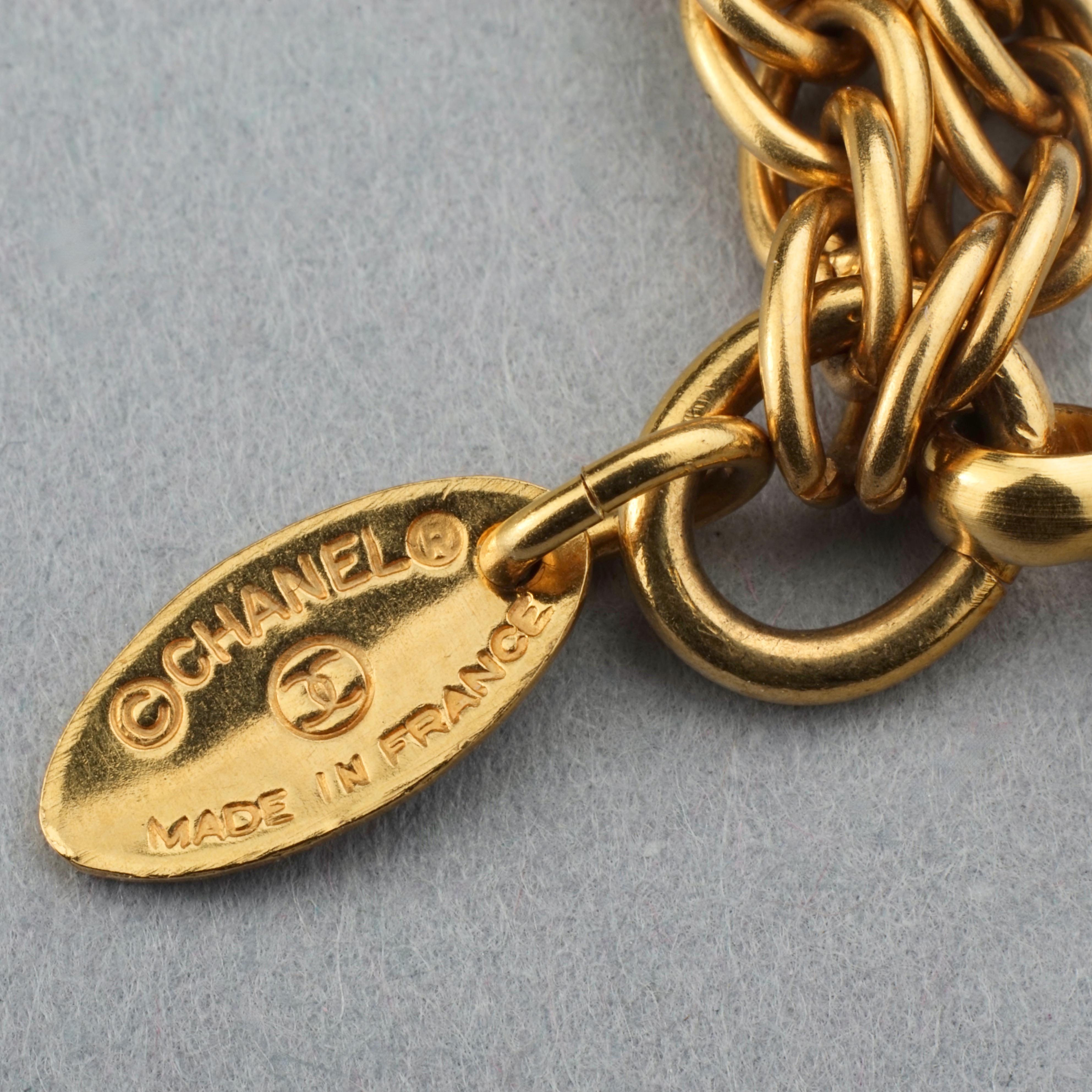 Vintage CHANEL Logo Torsade Magnifying Glass Ultra Long Chain Necklace For Sale 4