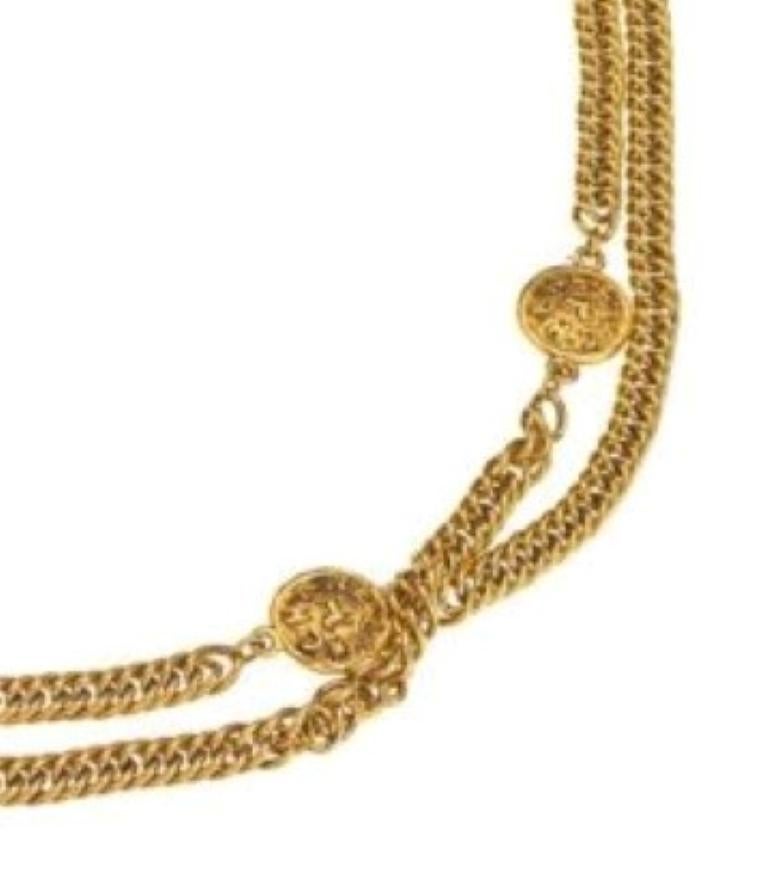Vintage Chanel Long Sautoir Necklace With Lion Motifs In Excellent Condition For Sale In Hoffman Estates, IL