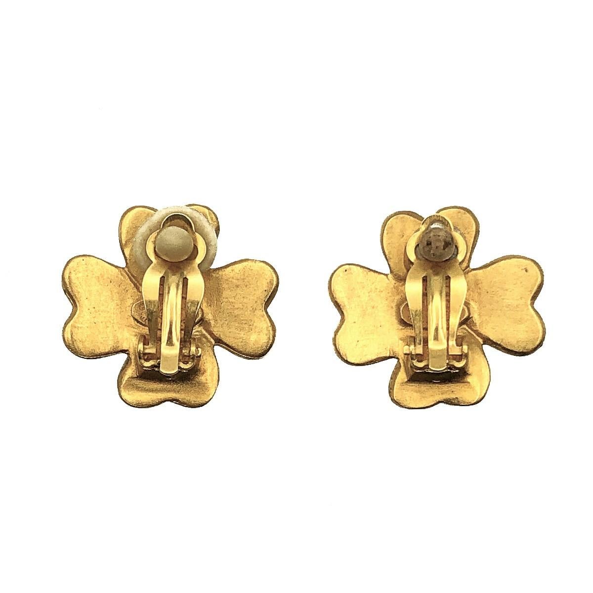 chanel clover earrings