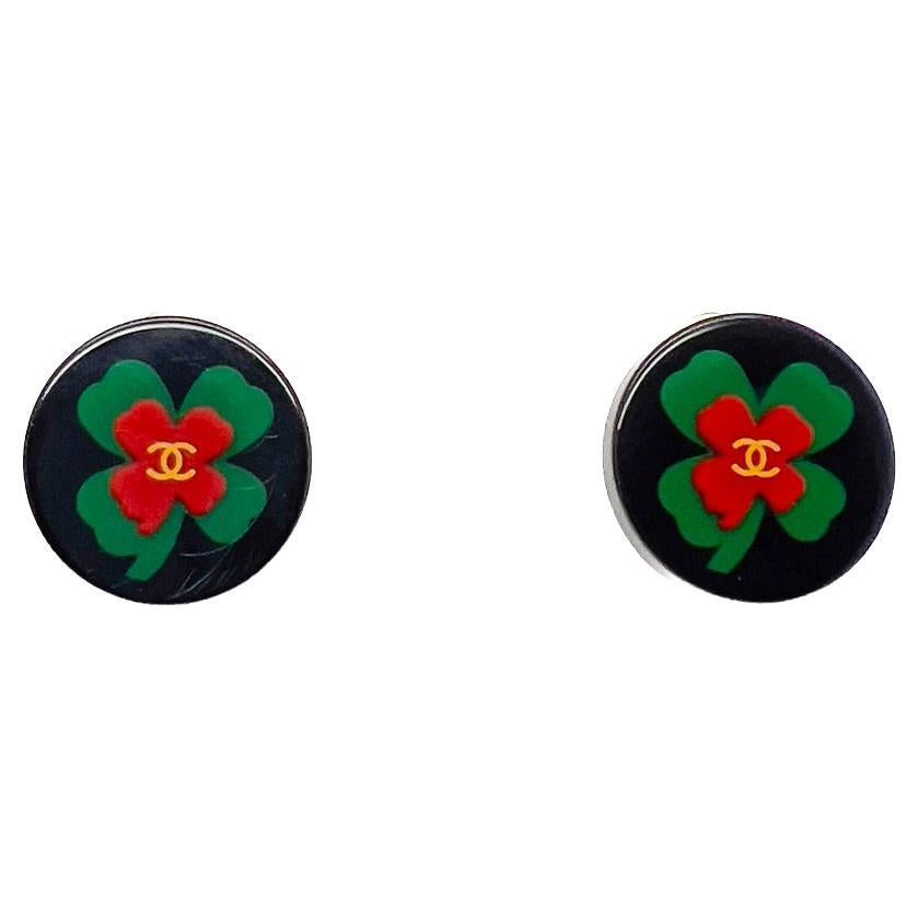 Orecchini Vintage Chanel Lucky Shamrock CC Logo 2004