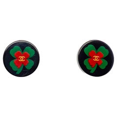 Boucles d'oreilles vintage Chanel Lucky Shamrock CC Logo 2004