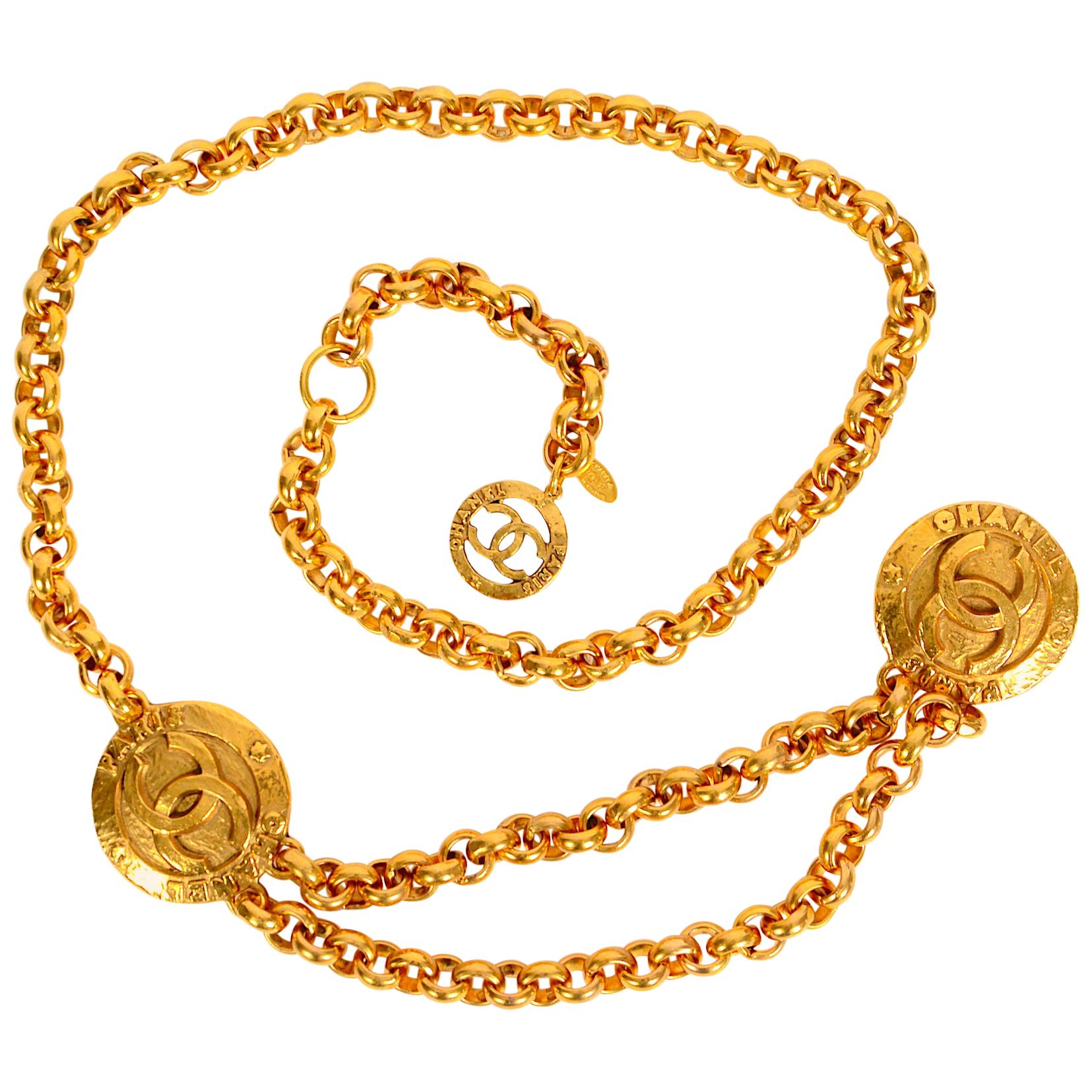 Vintage Chanel medallion gold chain belt 28/6120