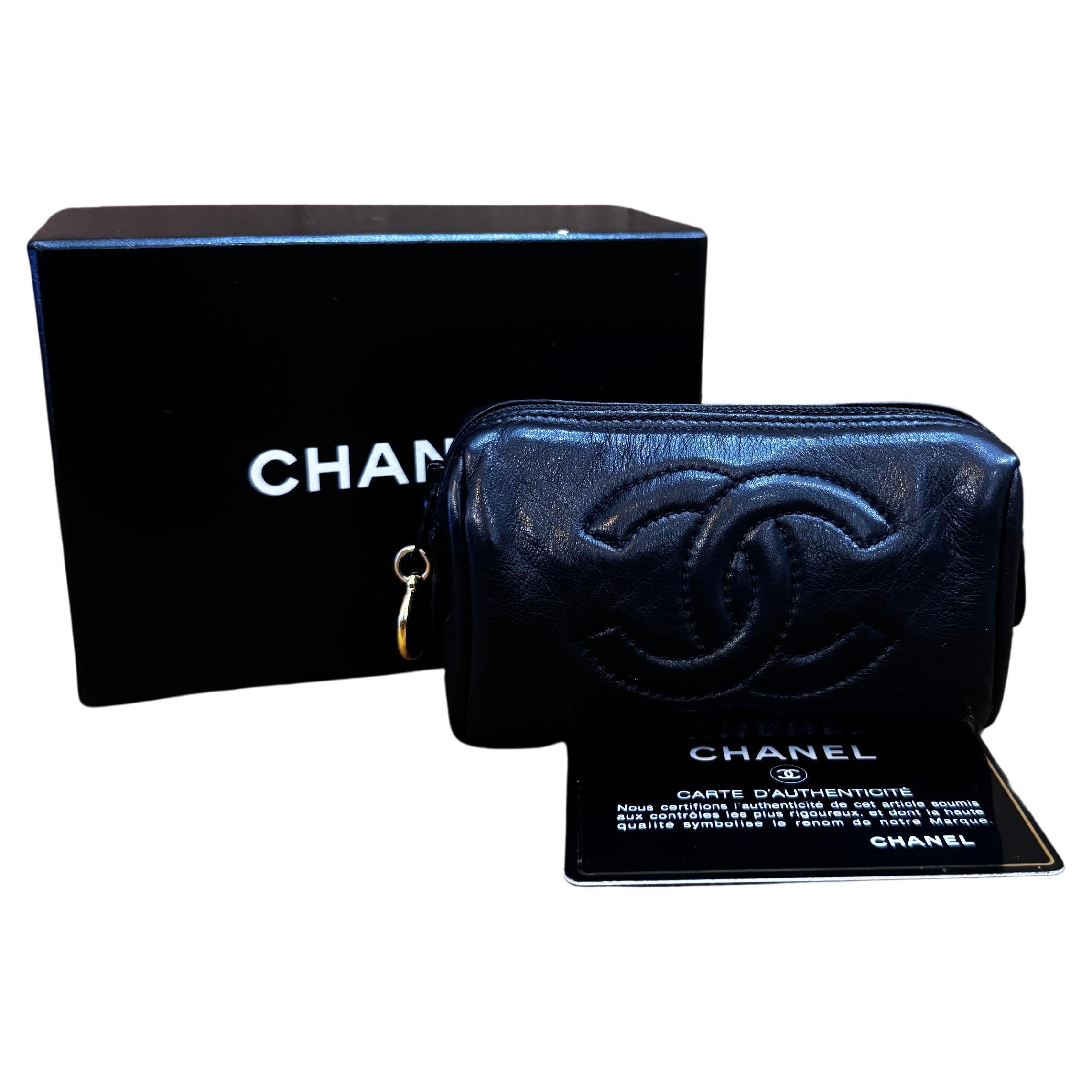 1996 Vintage CHANEL Mini Calfskin Leather Lipstick Coin Pouch Black For Sale