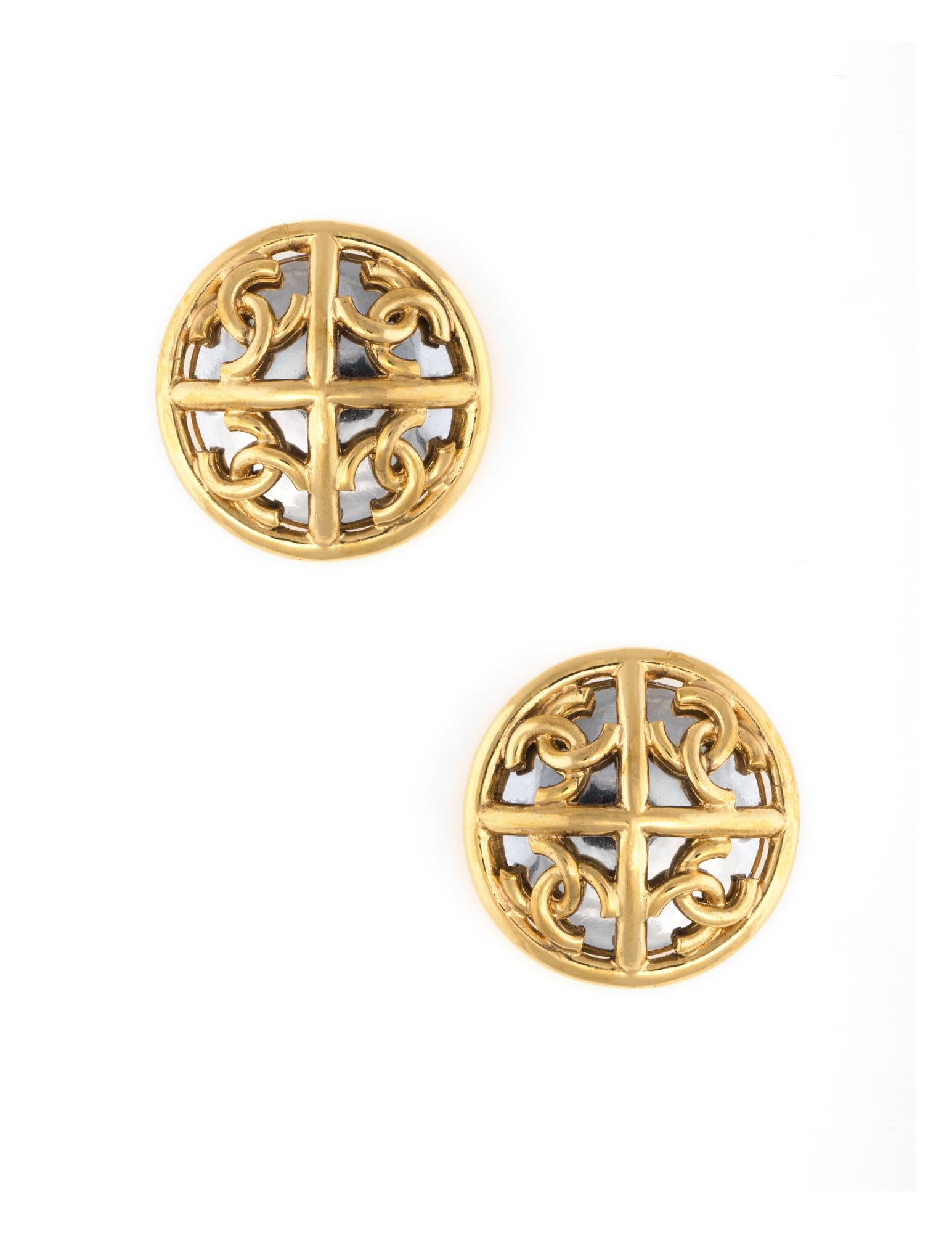 Modern Vintage Chanel Mirror Clip Earrings Large Round Yellow Gold Tone CC Logo