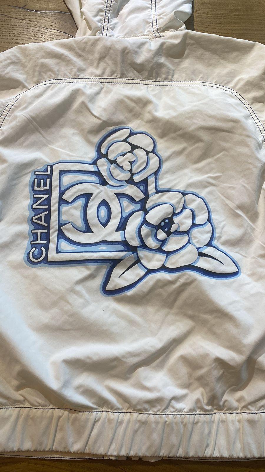Vintage CHANEL Monogram Logo CC FLORAL White Blue Jacket Sport Coat Bomber For Sale 5