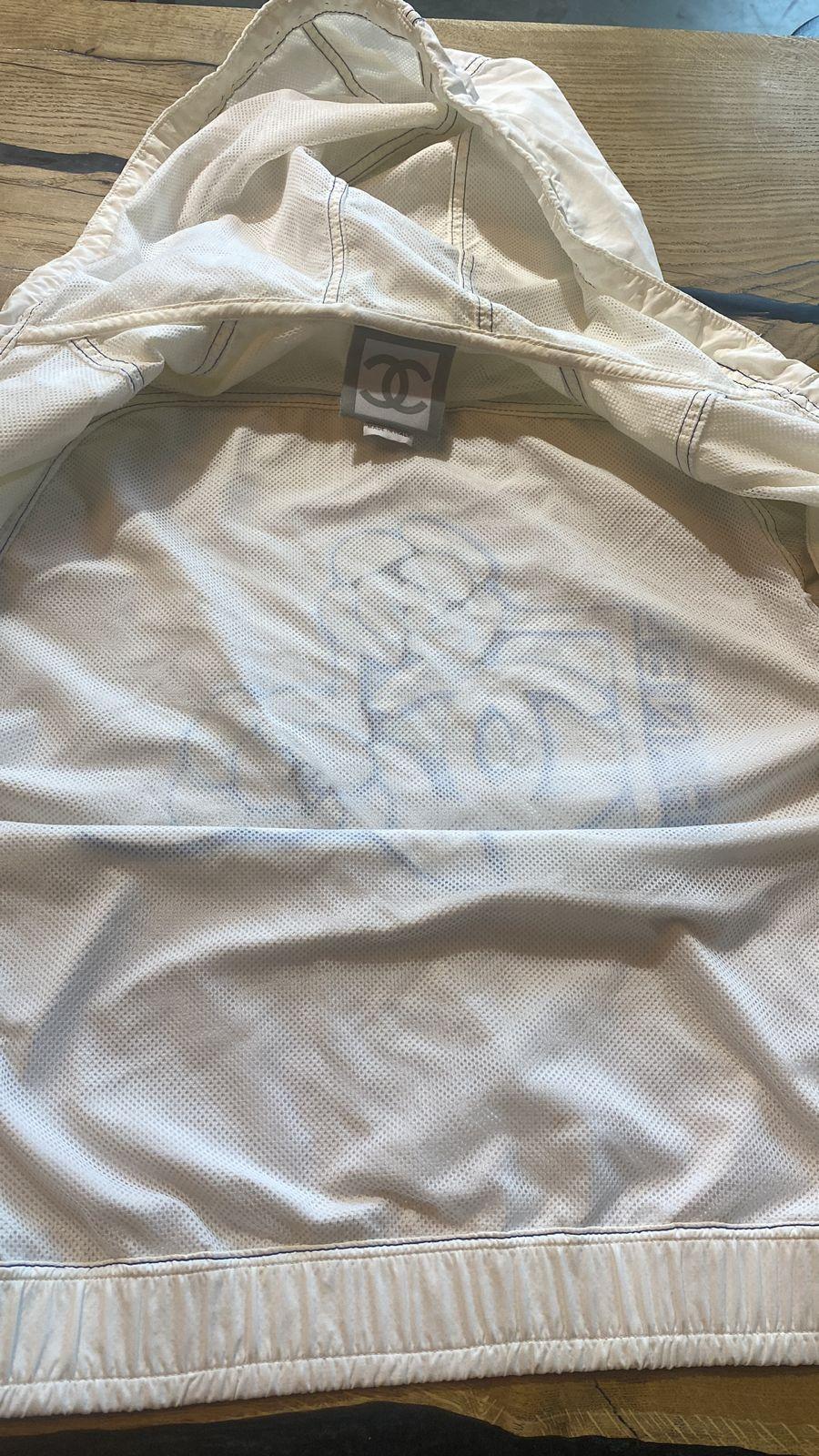 Vintage CHANEL Monogram Logo CC FLORAL White Blue Jacket Sport Coat Bomber For Sale 6