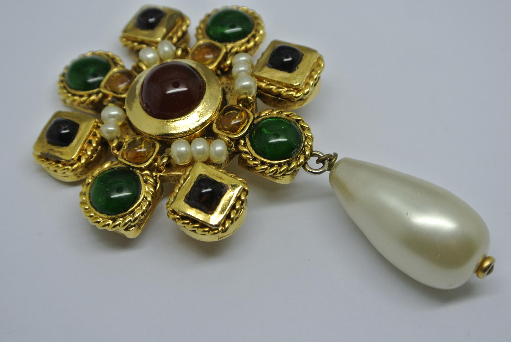 Contemporary Vintage Chanel Multi-Color Gripoix Poured Glass Baroque Pearl Drop Brooch