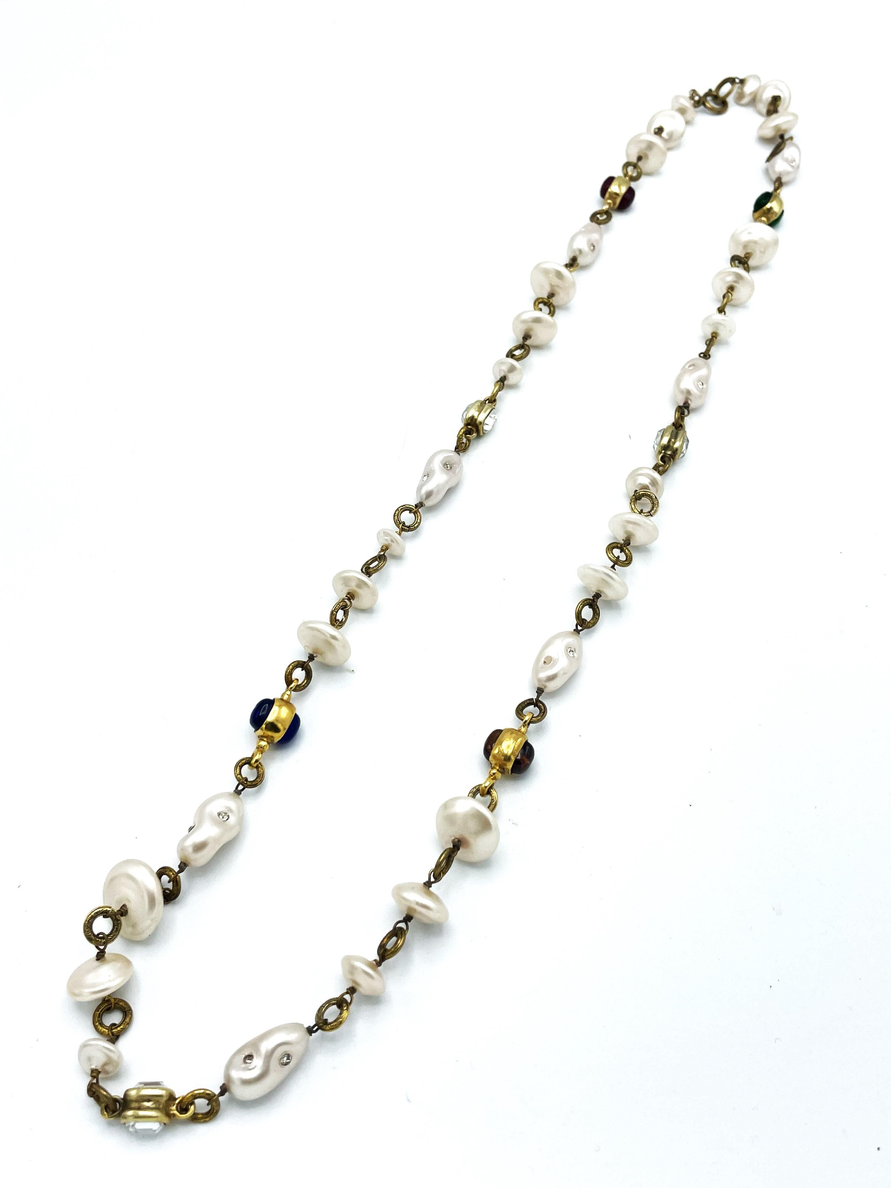Collana vintage di Chanel,  Perle false, Gripoix, strass trasparenti, firmato 1984 in vendita 6