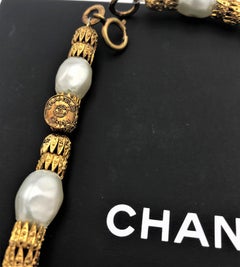 Vintage-Halskette im byzantinischen Stil von CHANEL mit Barockperlen, signiert, Buchstück.