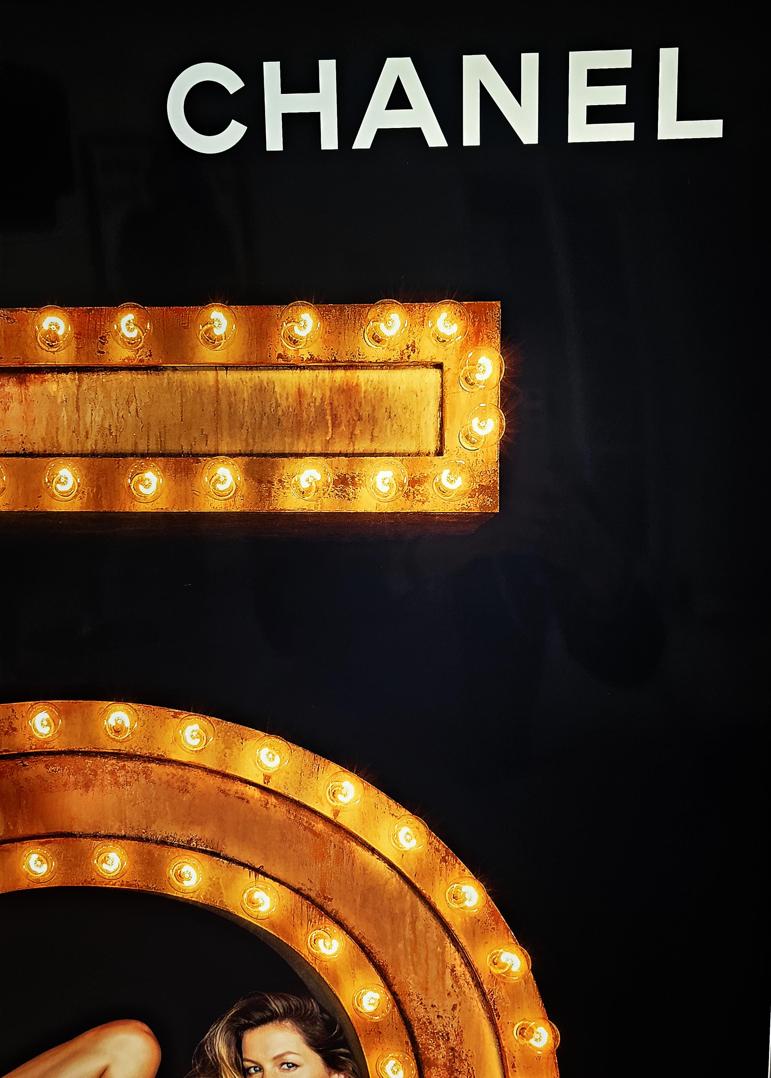 Vintage Chanel Nr. 5 Beleuchtete Anzeige Display - Gisele Bündchen 2014 Schwarz Gold - Lampe im Angebot 2
