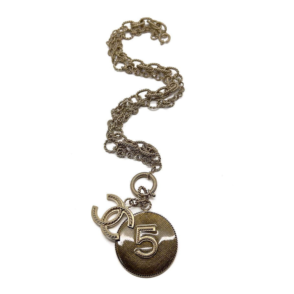 Women's Vintage Chanel No. 5 Rope Chain Charm Necklace 2013 For Sale