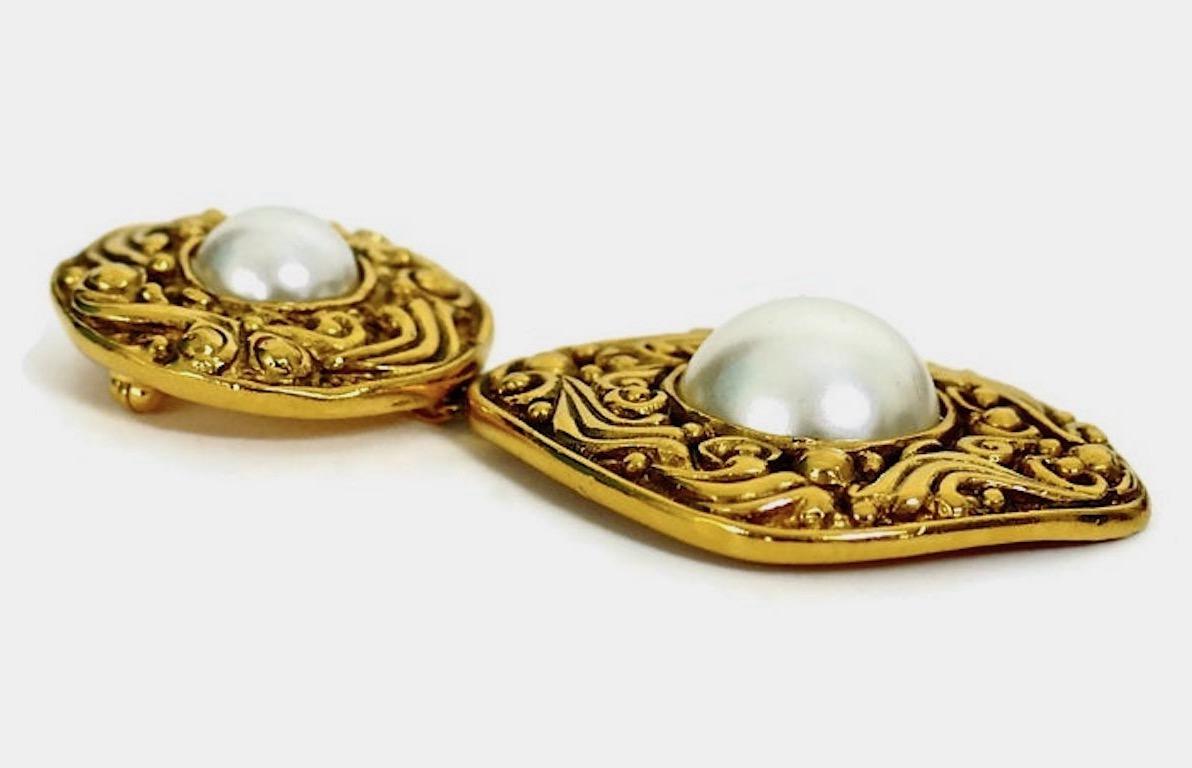 chanel pearl brooch dupe