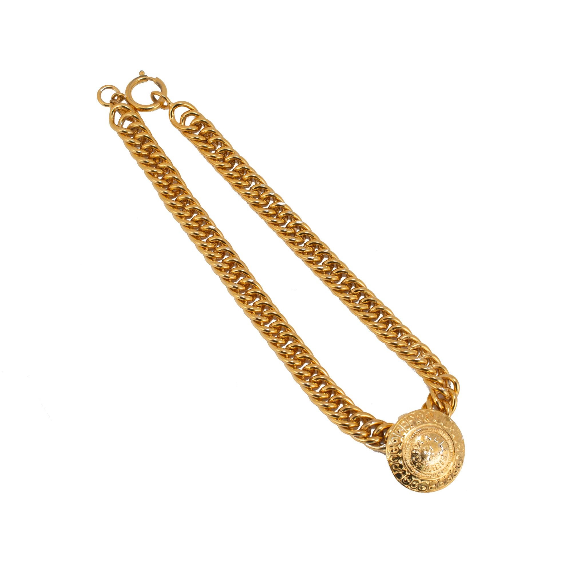 Vintage Chanel Paris Gold getönten 31 Rue Cambon Kette Halskette im Zustand „Hervorragend“ im Angebot in Houston, TX