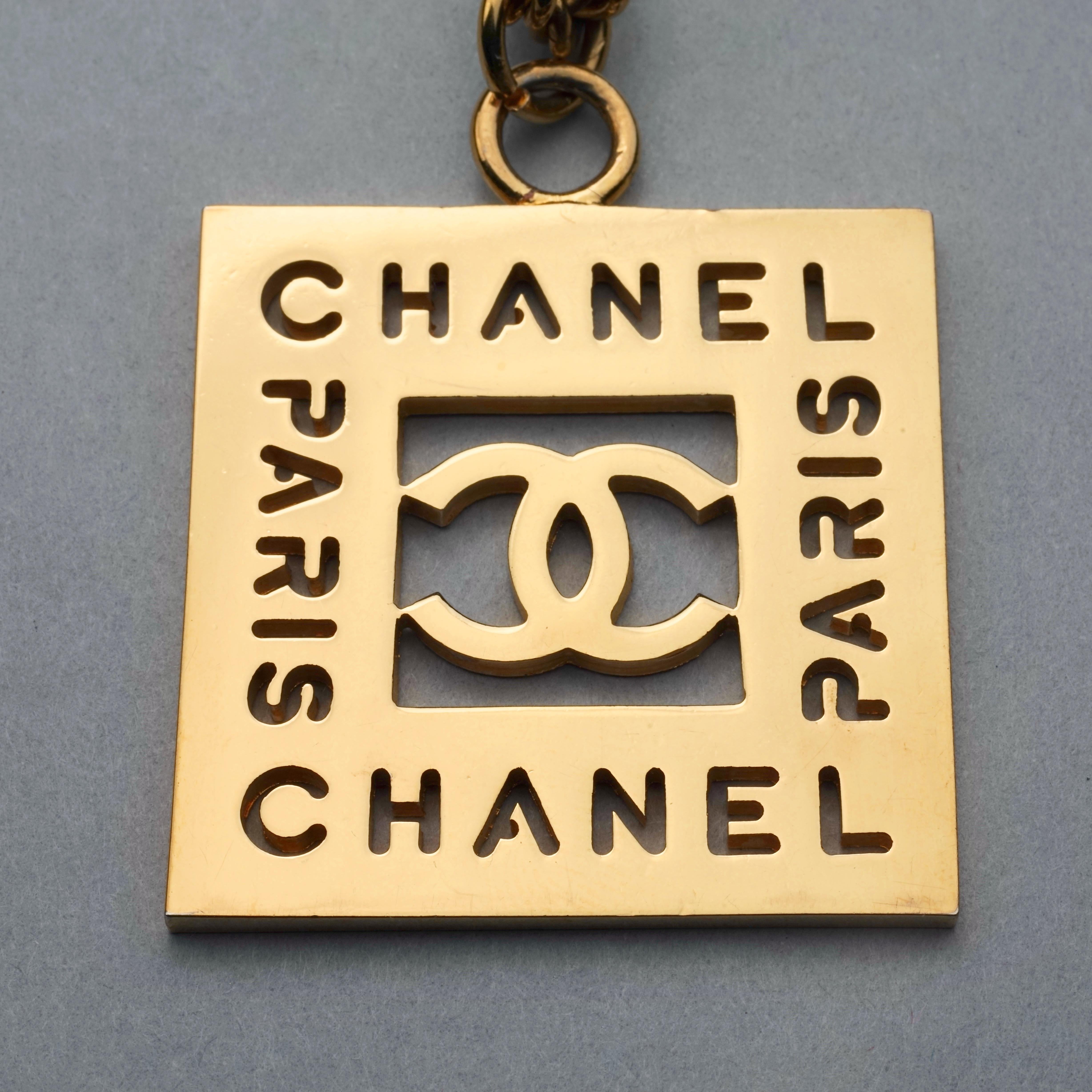 Women's Vintage CHANEL PARIS Logo Cutout Square Pendant Necklace For Sale