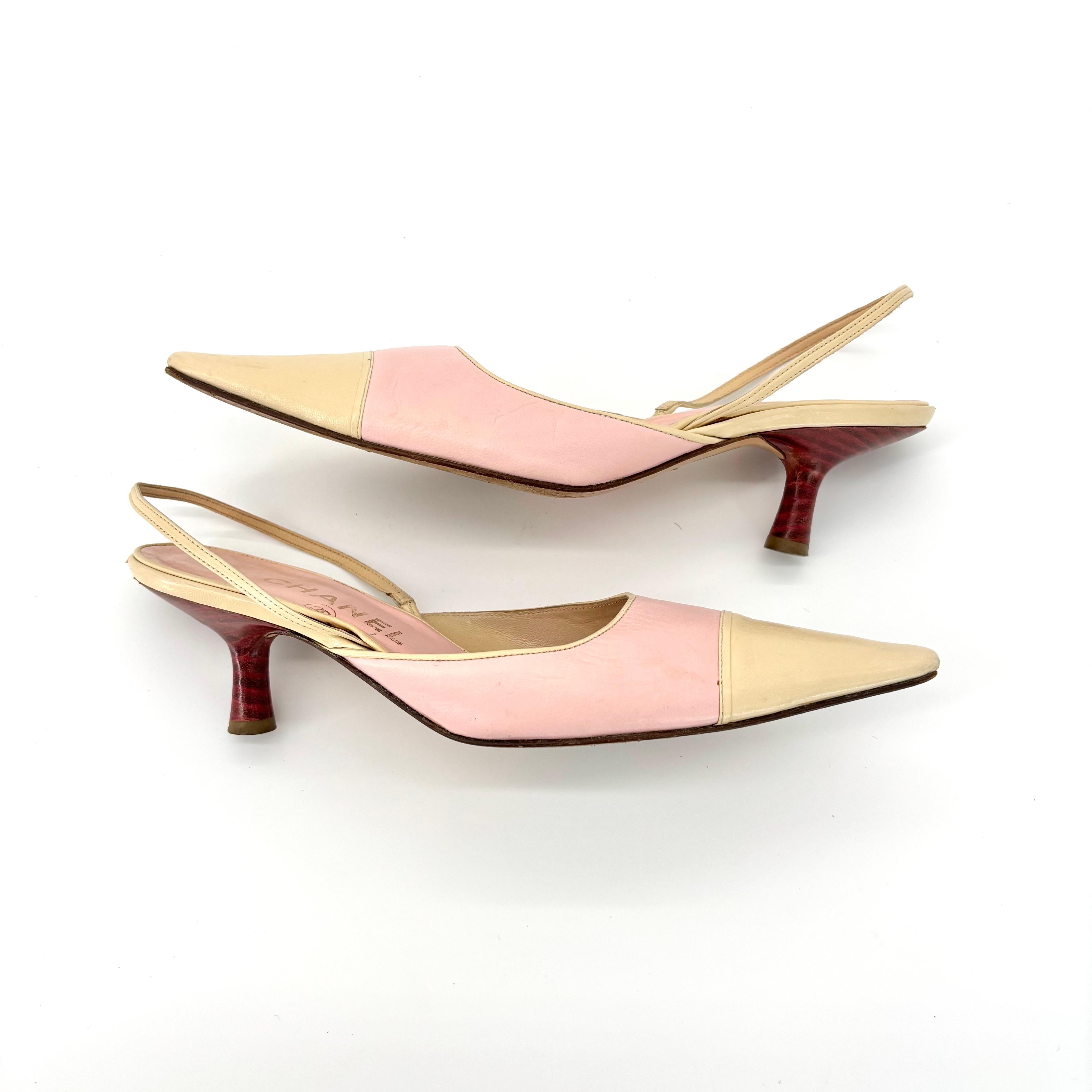 Vintage Chanel Pastell Rosa Cap Toe Slingback Kitten Heel Pointed Toe Pumps 36 (Orange) im Angebot