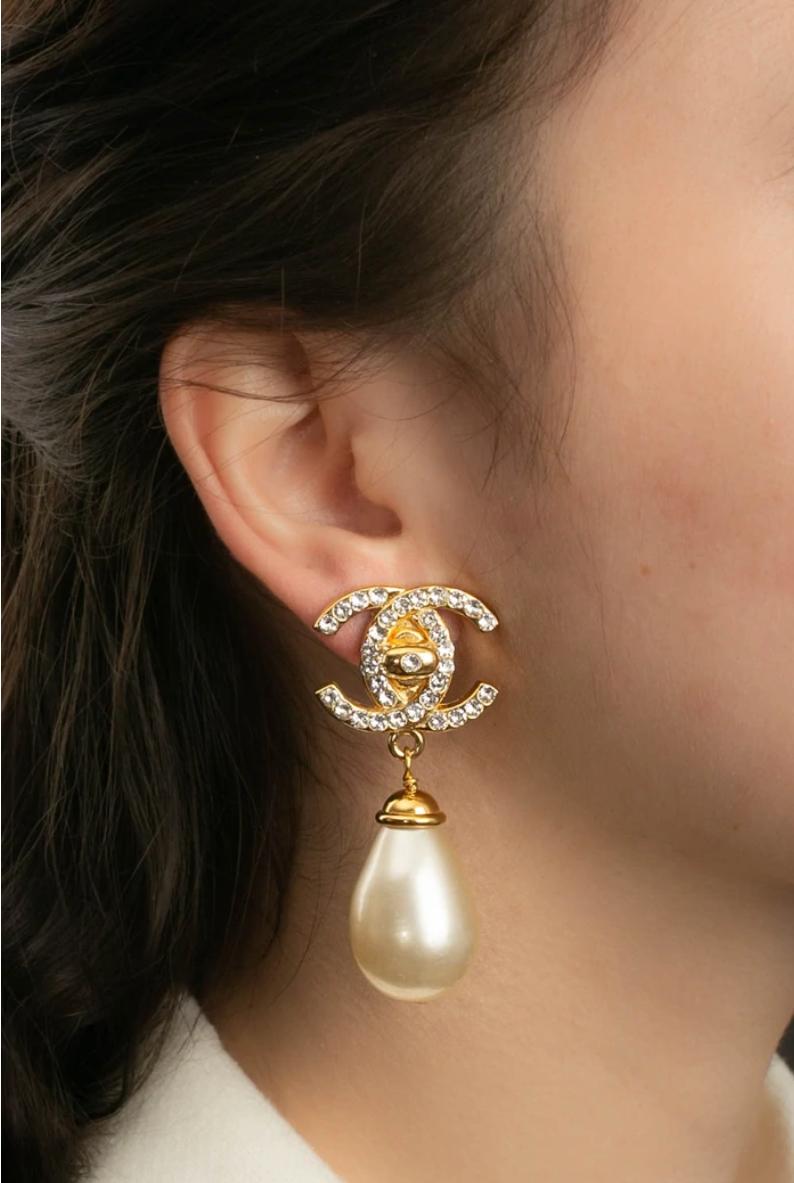 Women's or Men's Vintage Chanel Pearl Drop Earrings Circa 1996