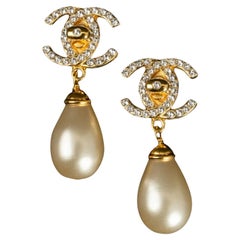 Retro Chanel Pearl Drop Earrings Circa 1996