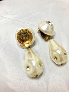 Vintage Chanel Pearl Teardrop Coveted 1984 Season Drop Earrings
