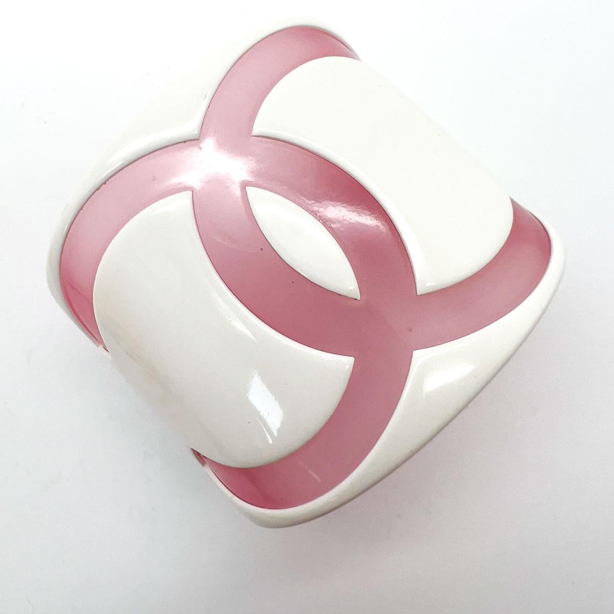 Vintage Chanel Pink Cut Out Oversize CC Cuff 2001 For Sale 4