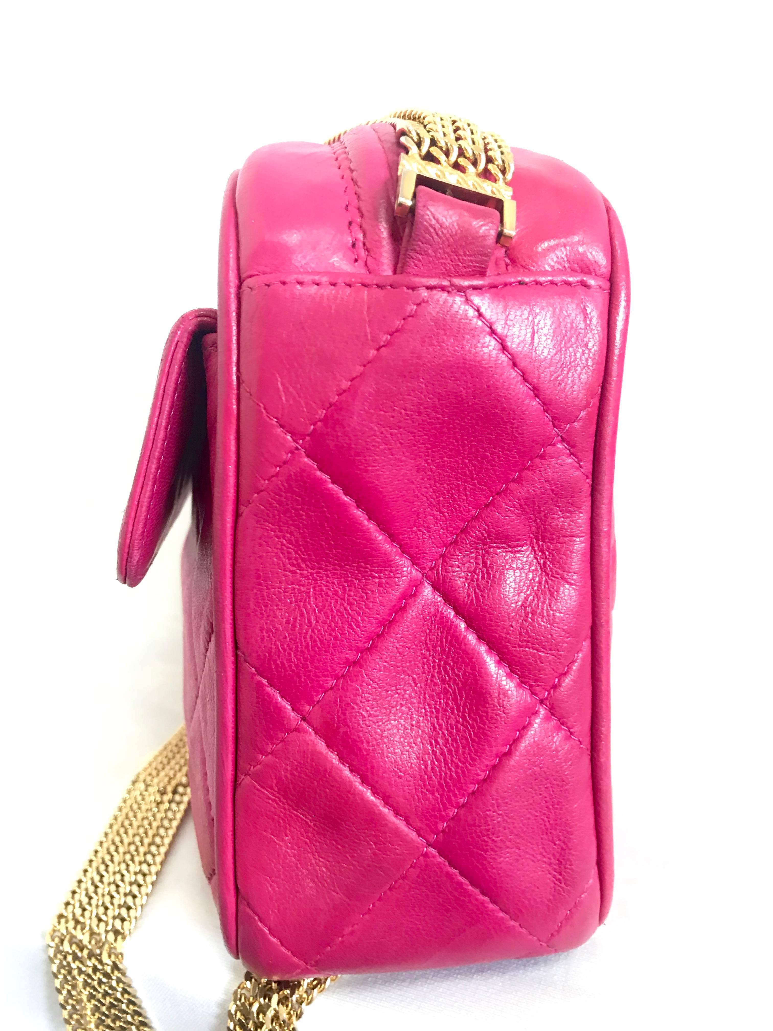 Chanel CC pink leather camera bag style Vintage shoulder bag with tassel  For Sale 8