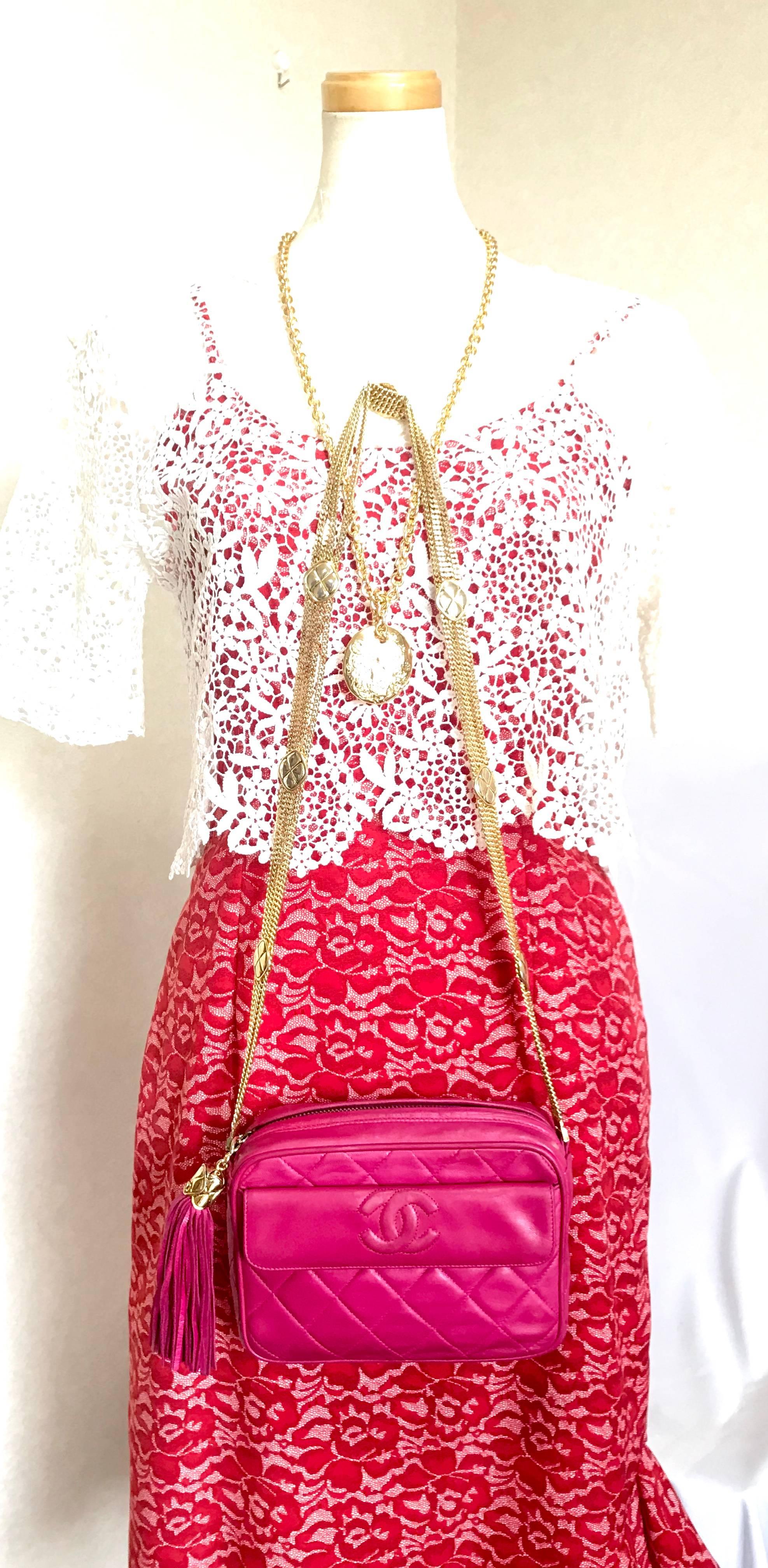 Chanel CC pink leather camera bag style Vintage shoulder bag with tassel  For Sale 13