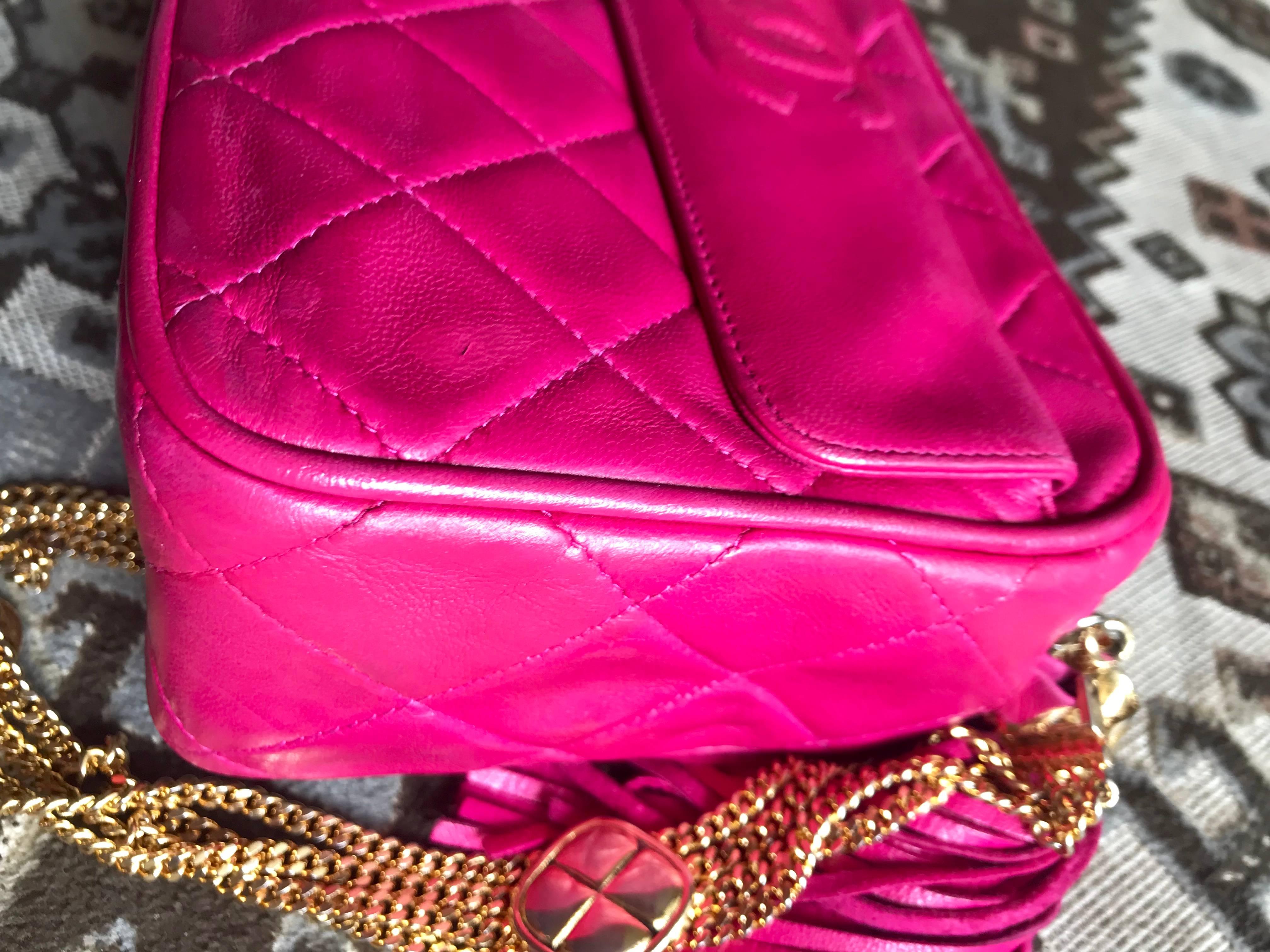 Chanel CC pink leather camera bag style Vintage shoulder bag with tassel In Good Condition For Sale In Kashiwa, Chiba