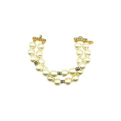 Vintage Chanel Bracelet double rang de perles et de pâte de verre coulé 1970