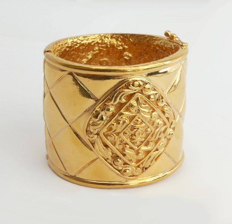 Vintage Chanel Quilted Byzantine Cuff Bracelet, 1980s For Sale 1